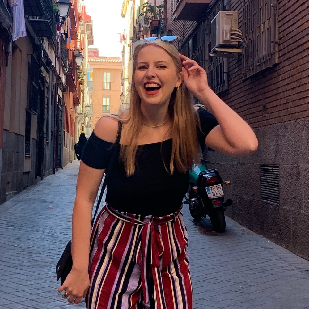 Meet your Posher, Lily